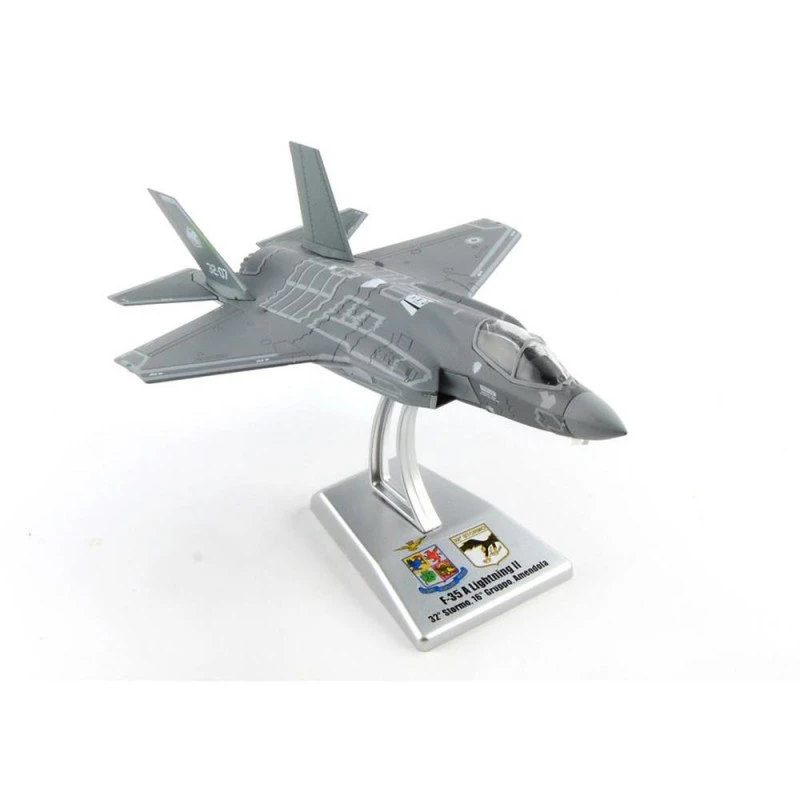 Maquette Avion ITALERI: 1/100 F 35 A Lighting II 1 Maquette Avion ITALERI: 1/100 F 35 A Lighting II
