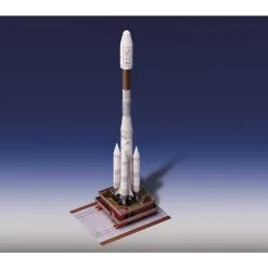 SCHREIBER-BOGEN Maquette Carton Ariane 44 L / V 31