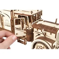 UGEARS Camion Heavy Boy 26 UGEARS Camion Heavy Boy -Maquettes en métal Soldes ugears 8412086 camion heavy boy 5