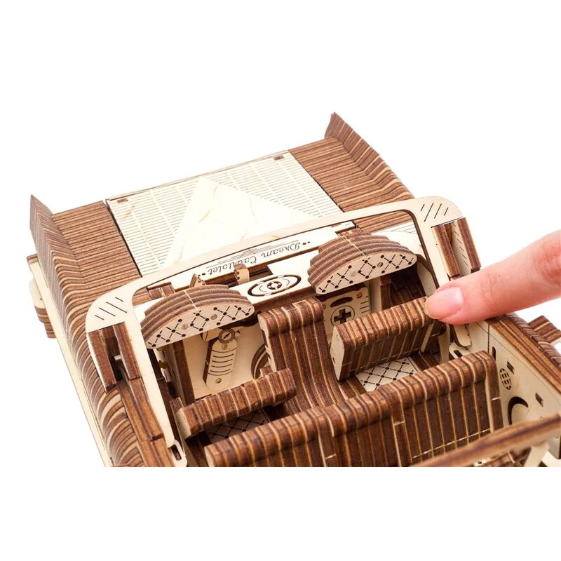 UGEARS Maquette Cabriolet Rêve VM-05 21 UGEARS Maquette Cabriolet Rêve VM-05 – Image 21