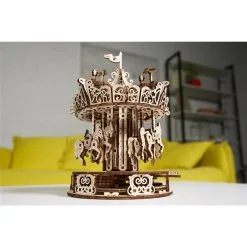 UGEARS Maquette Manège 16 UGEARS Maquette Manège -Maquettes en métal Soldes ugears 8412107 manege 2